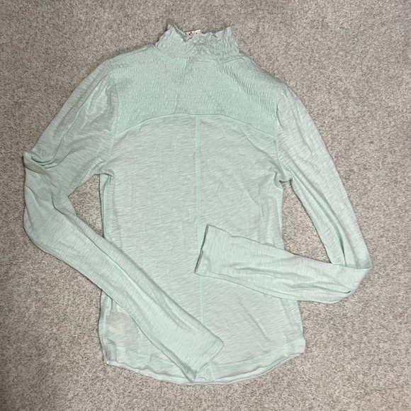 NWT- Free People Long Sleeve Top- size M - Picture 4 of 4